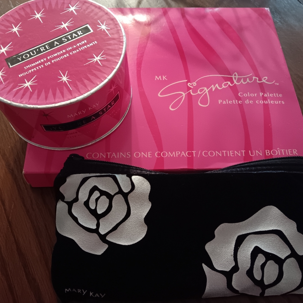 Mary Kay Signature Pink Palette with Black Floral Pouch Lot Of 3